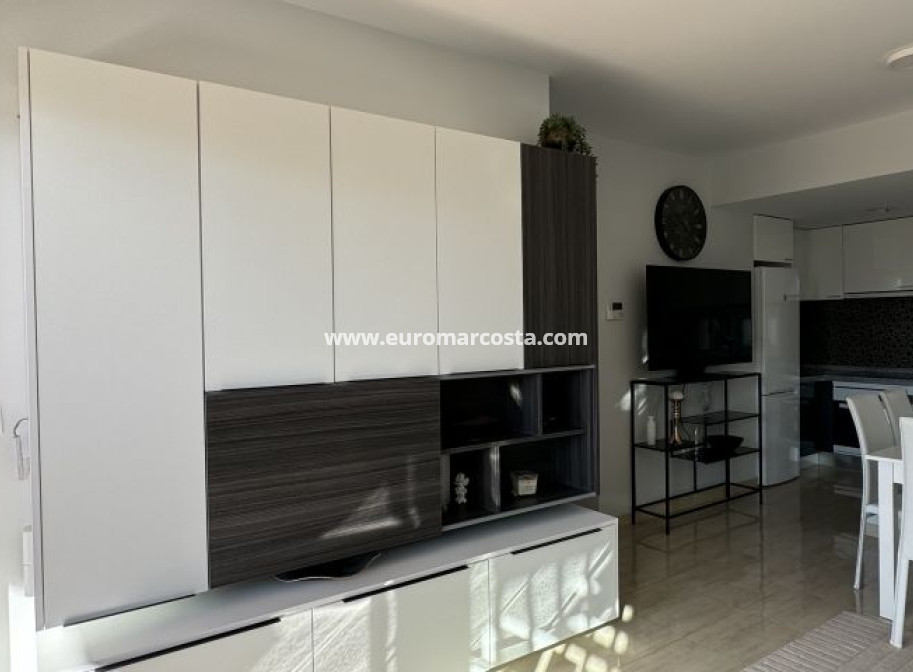 Sale - Apartment / flat - Orihuela Costa