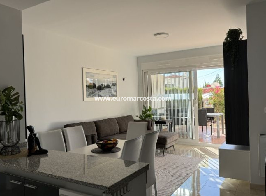 Sale - Apartment / flat - Orihuela Costa