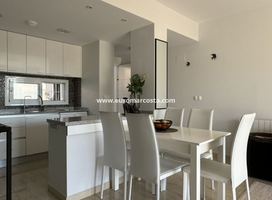 Sale - Apartment / flat - Orihuela Costa