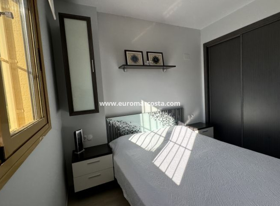 Sale - Apartment / flat - Orihuela Costa