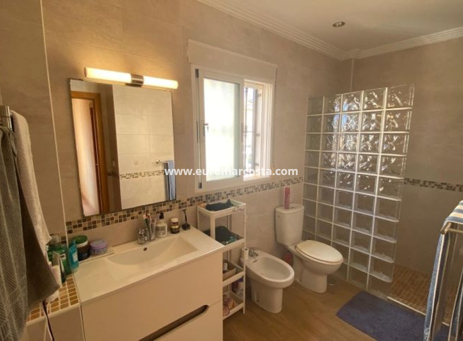 Venta - Villa - Orihuela Costa