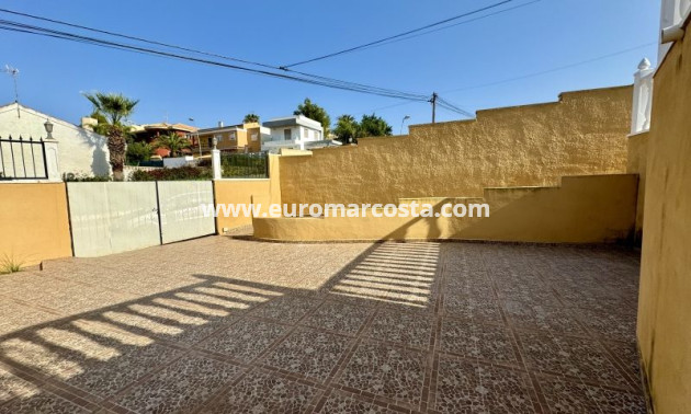 Sale - Villa - Torrevieja - Orihuela Costa