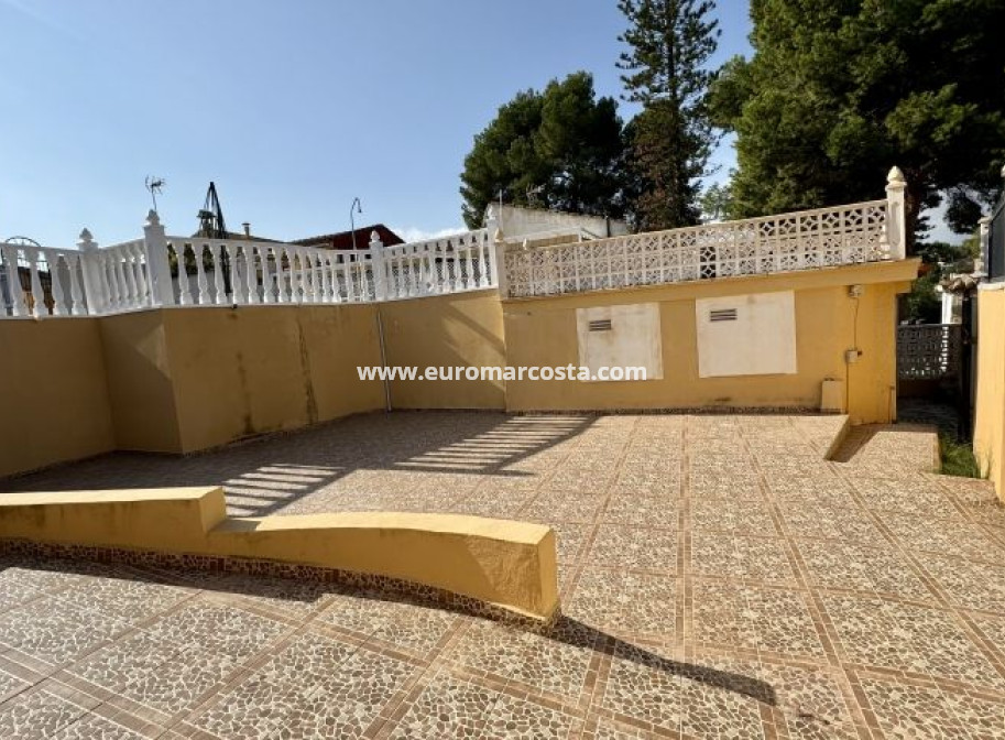 Sale - Villa - Torrevieja - Orihuela Costa