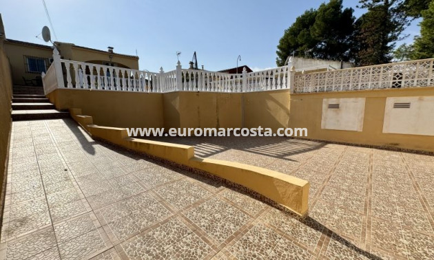 Sale - Villa - Torrevieja - Orihuela Costa