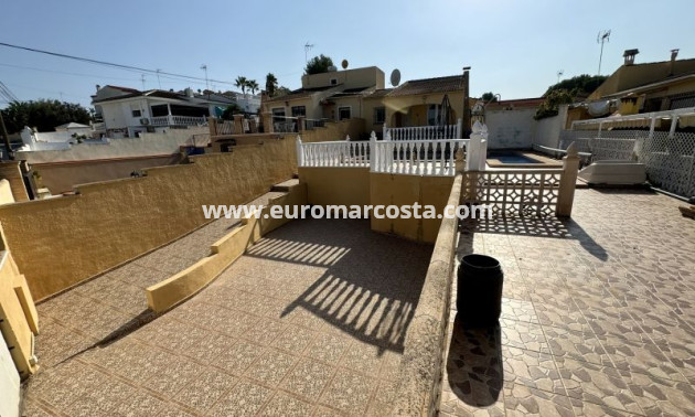 Sale - Villa - Torrevieja - Orihuela Costa