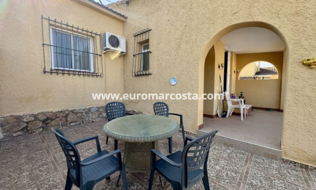 Sale - Villa - Torrevieja - Orihuela Costa