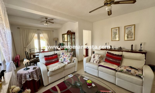 Sale - Villa - Torrevieja - Orihuela Costa