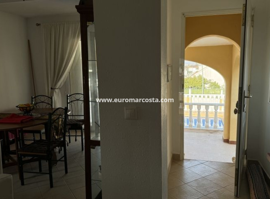 Sale - Villa - Torrevieja - Orihuela Costa