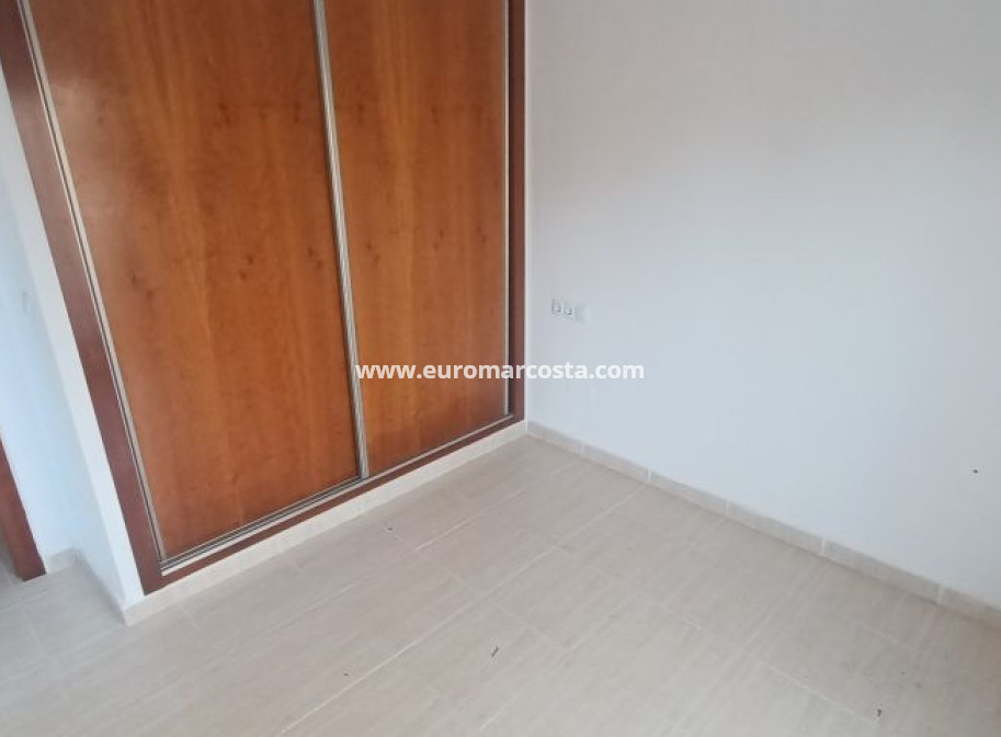Sale - Villa - Orihuela
