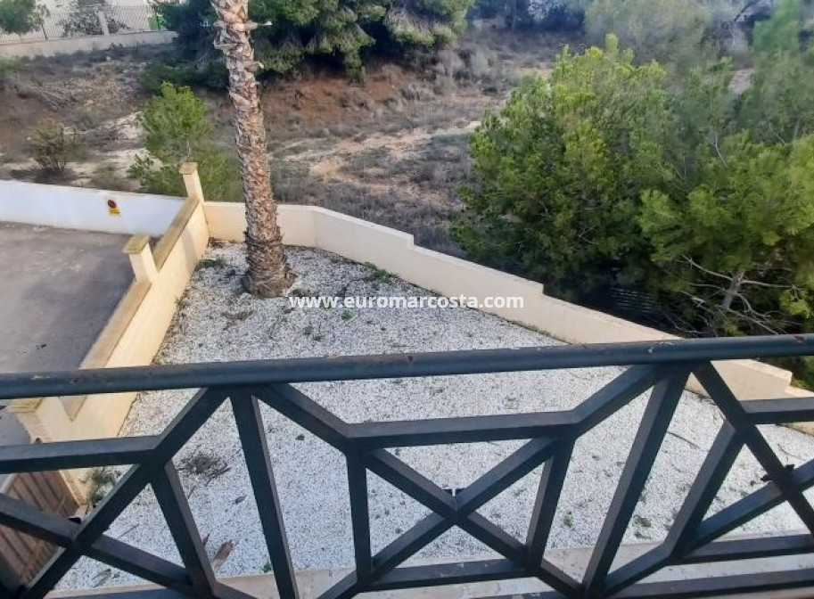 Sale - Villa - Orihuela