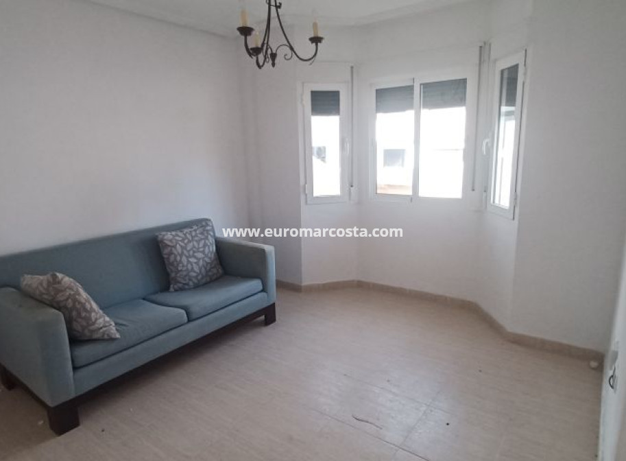 Sale - Villa - Orihuela