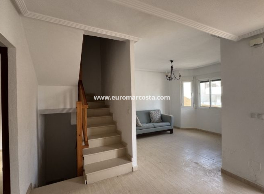 Sale - Villa - Orihuela
