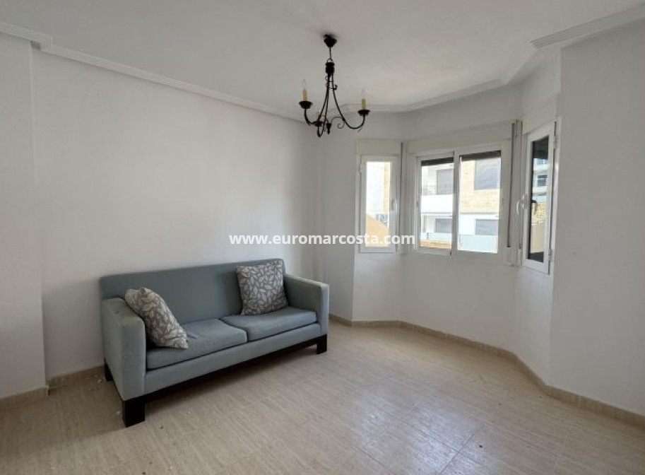 Sale - Villa - Orihuela