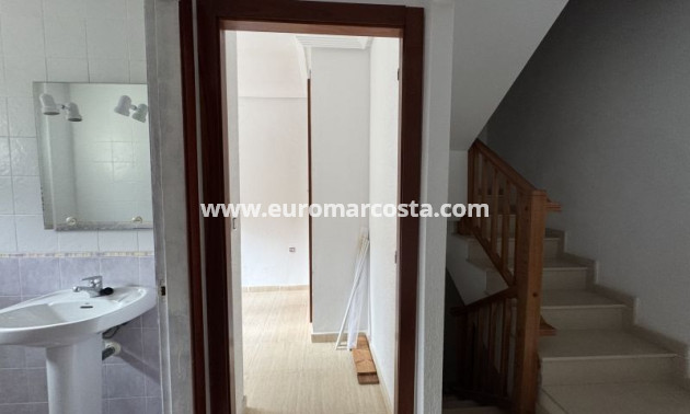 Sale - Villa - Orihuela
