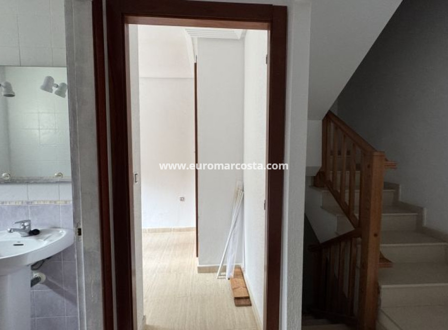 Sale - Villa - Orihuela