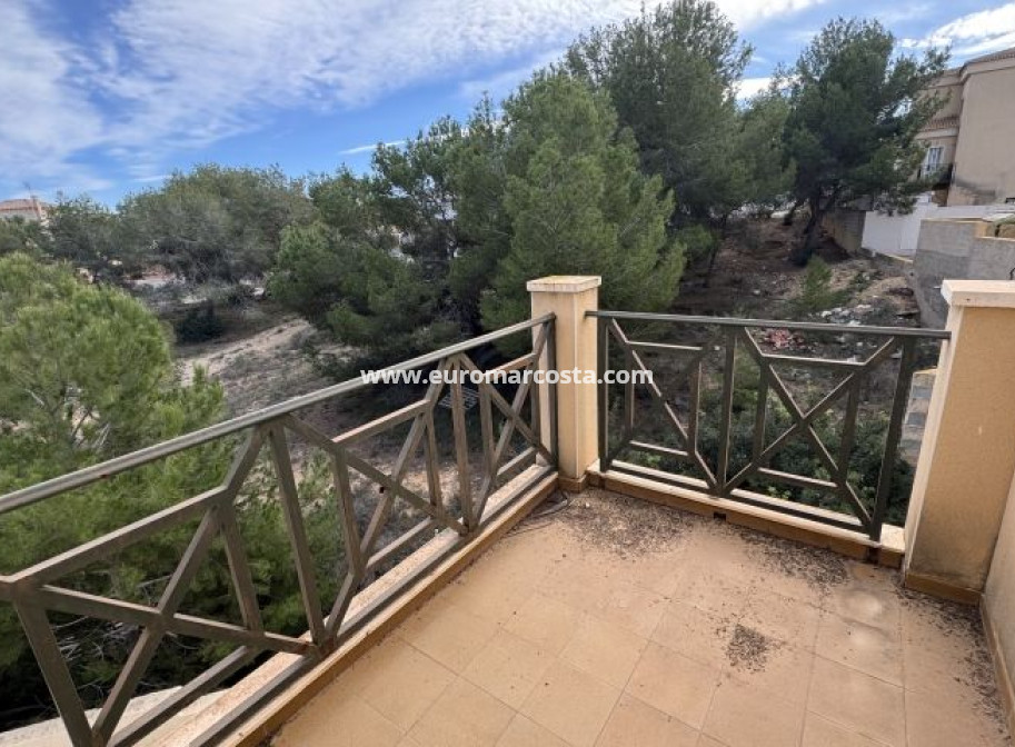 Sale - Villa - Orihuela