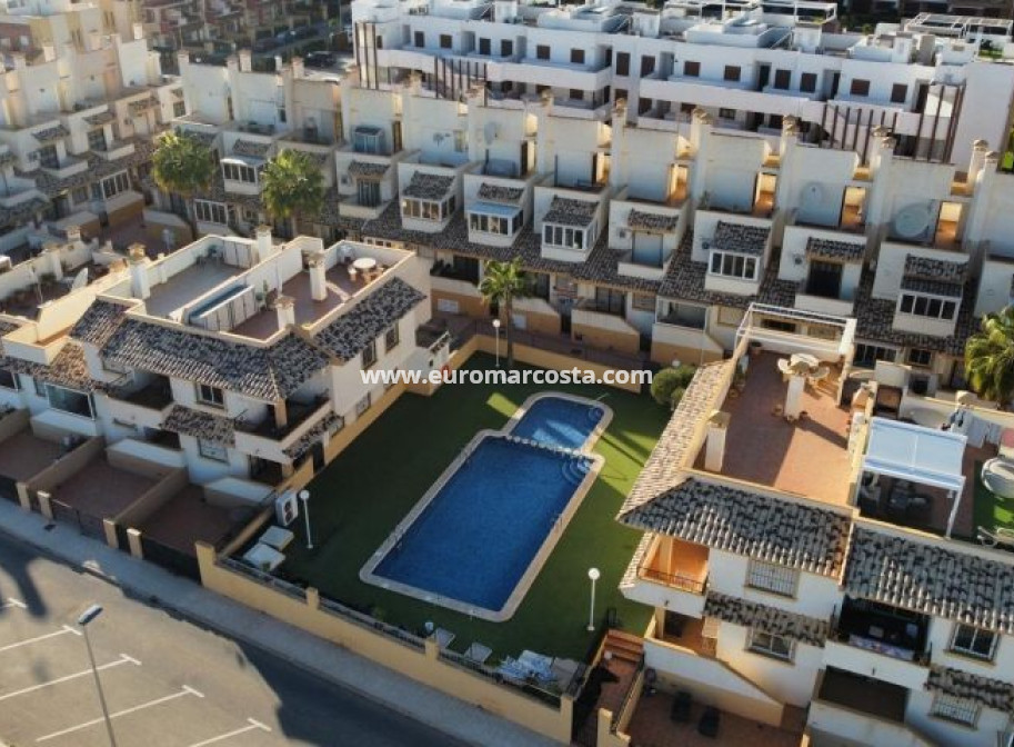 Objekte zum Wiederverkauf - Stadthaus - Orihuela Costa