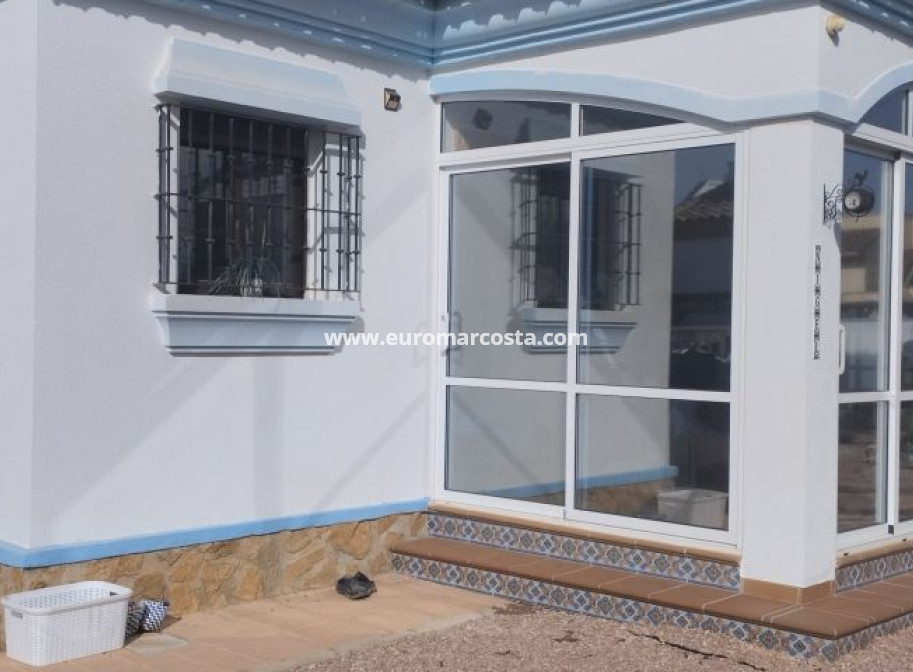 Sale - Villa - Hondón de las Nieves