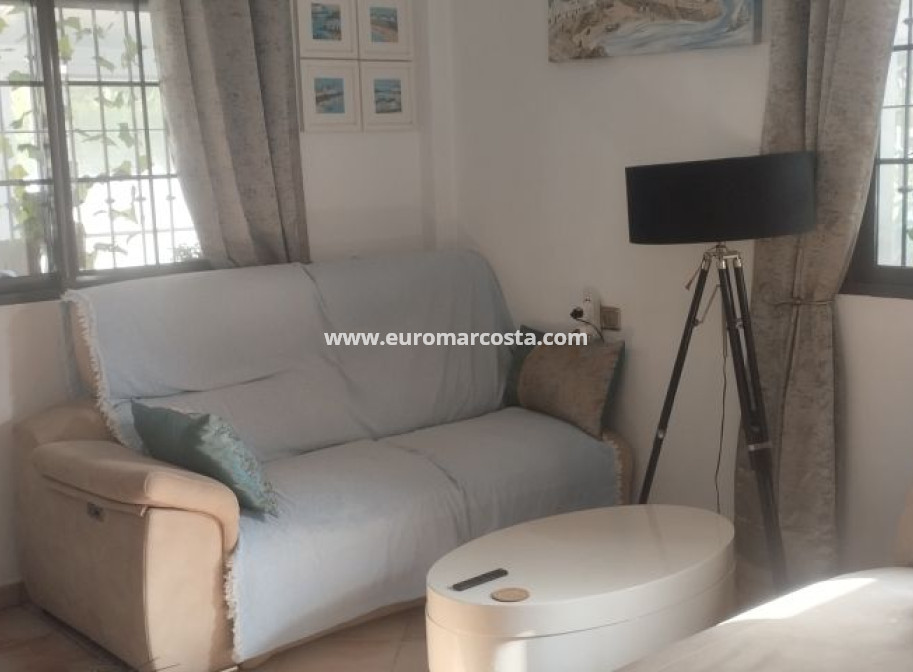Sale - Villa - Hondón de las Nieves