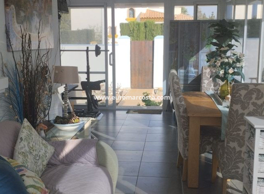 Sale - Villa - Hondón de las Nieves