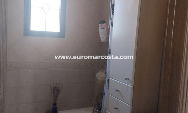 Sale - Villa - Hondón de las Nieves