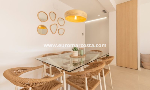 Sale - Villa - Torrevieja - TORREVIEJA