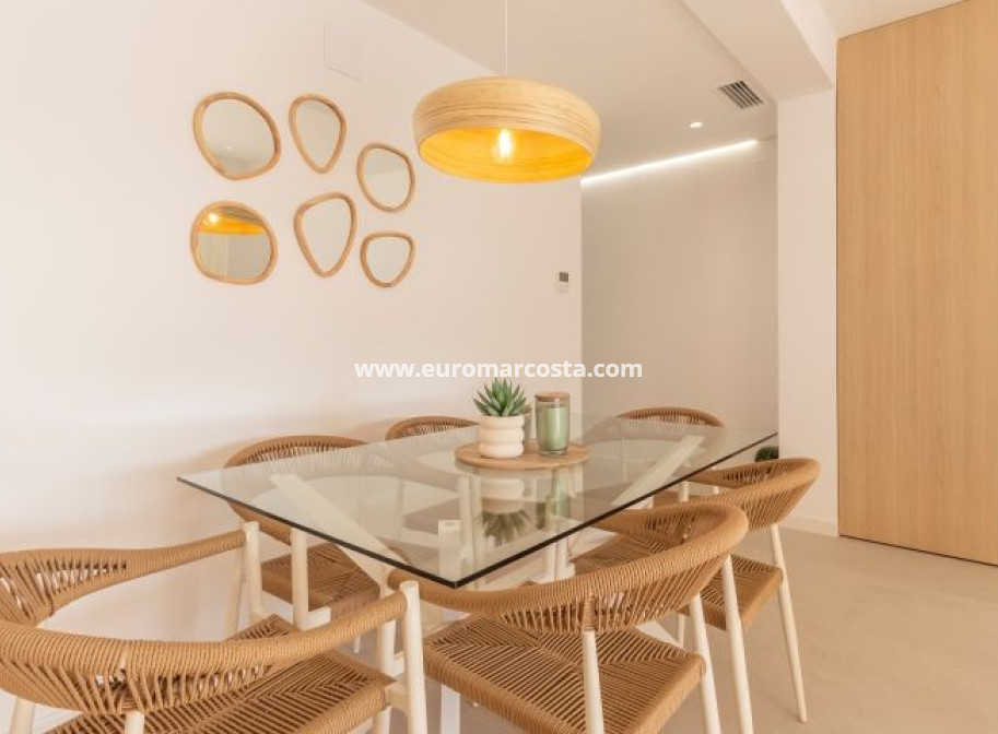 Sale - Villa - Torrevieja - TORREVIEJA