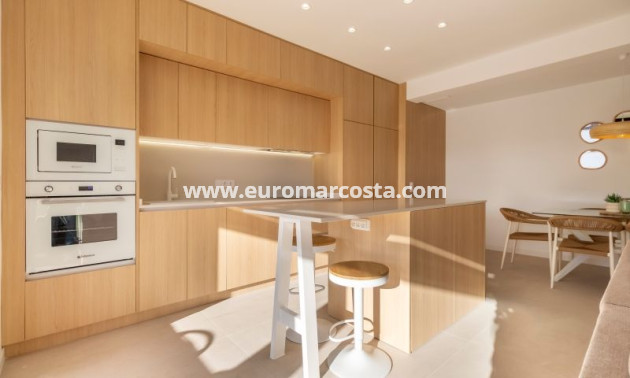 Sale - Villa - Torrevieja - TORREVIEJA