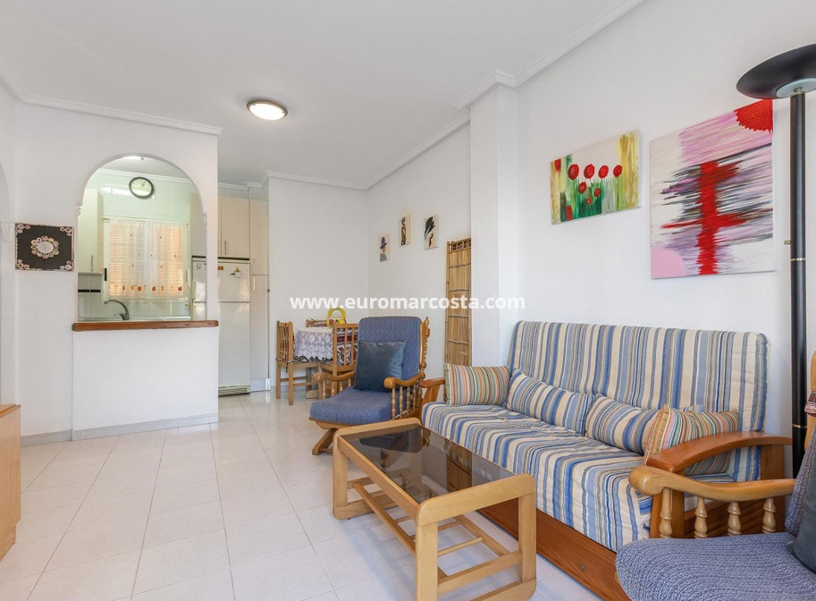 Sale - Bungalow Planta Baja - Torrevieja - La Mata