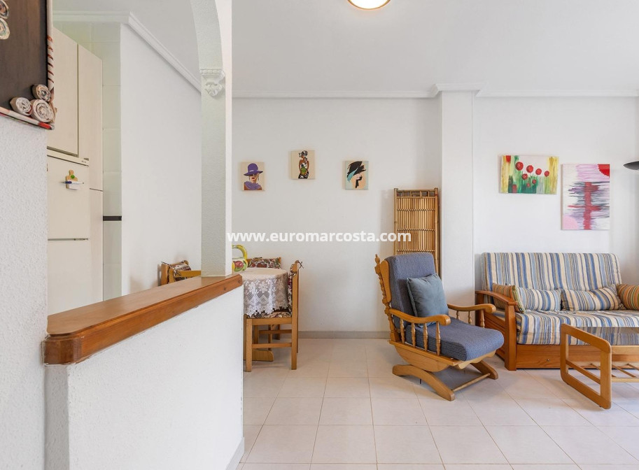 Sale - Bungalow Planta Baja - Torrevieja - La Mata