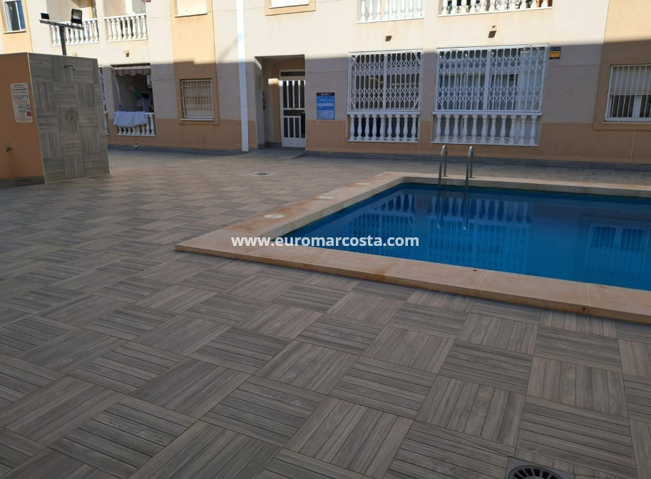 Venta - Apartamento / piso - Torrevieja - TORREVIEJA