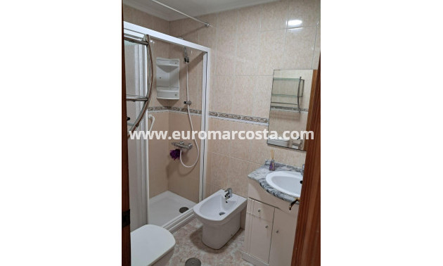 Venta - Apartamento / piso - Torrevieja - TORREVIEJA