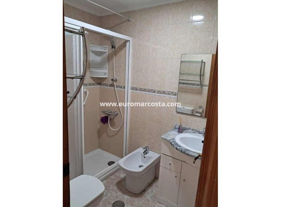 Venta - Apartamento / piso - Torrevieja - TORREVIEJA