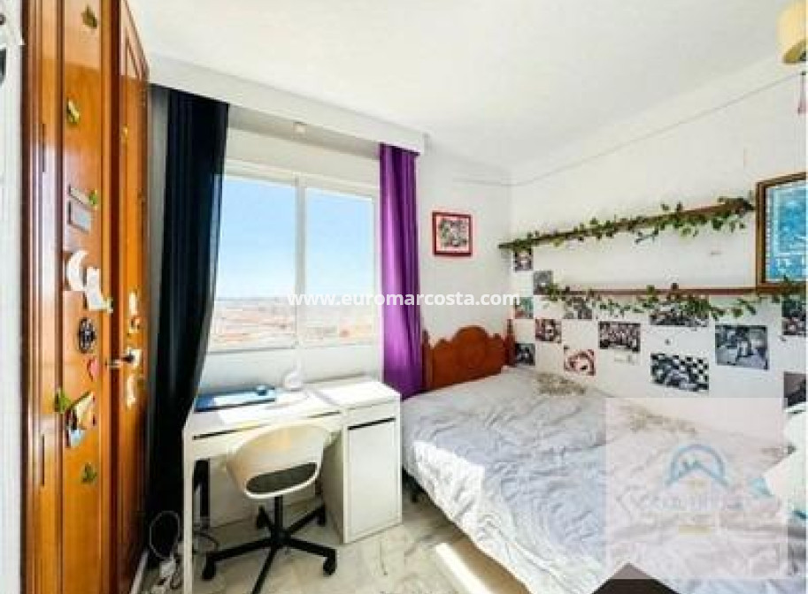 Venta - Apartamento / piso - Torrevieja - TORREVIEJA