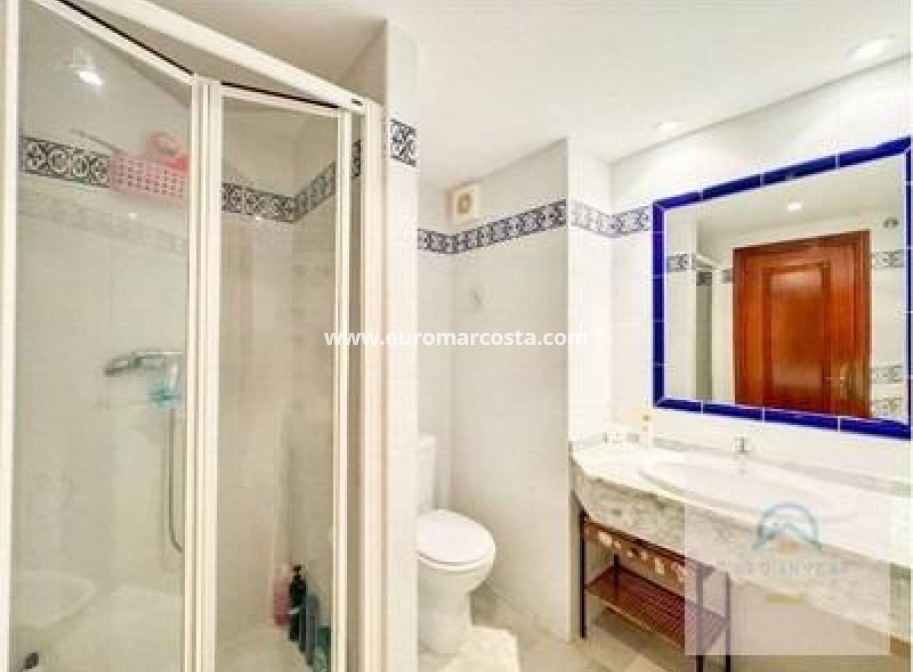 Venta - Apartamento / piso - Torrevieja - TORREVIEJA