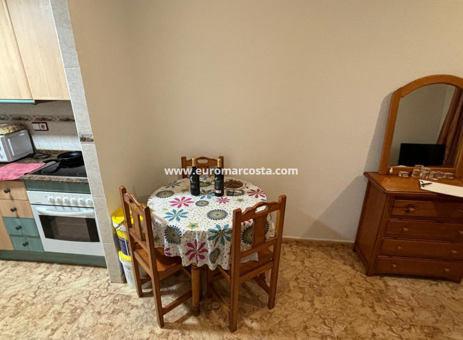 Venta - Apartamento / piso - Torrevieja - TORREVIEJA