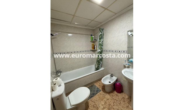 Venta - Apartamento / piso - Torrevieja - TORREVIEJA