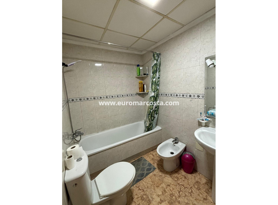 Venta - Apartamento / piso - Torrevieja - TORREVIEJA