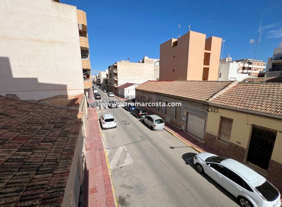 Objekte zum Wiederverkauf - Wohnung - Guardamar del Segura - Pueblo