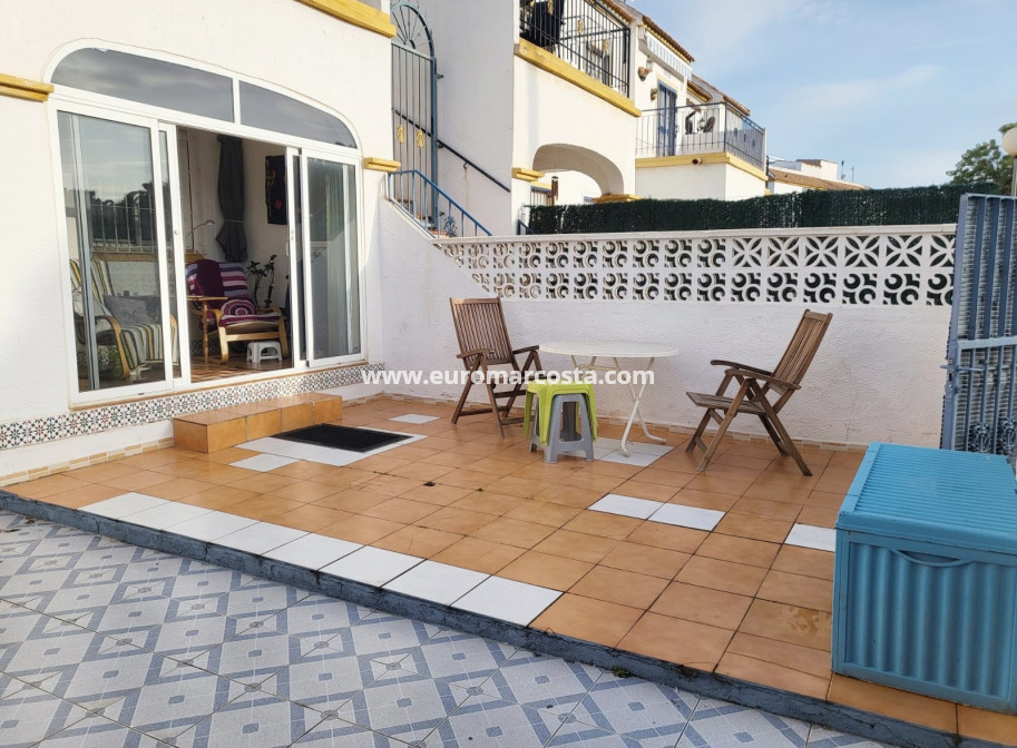 Venta - Bungalow Planta Baja - Torrevieja - TORREVIEJA