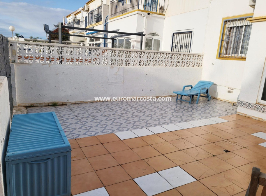 Venta - Bungalow Planta Baja - Torrevieja - TORREVIEJA