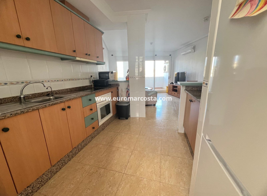 Objekte zum Wiederverkauf - Wohnung - Orihuela Costa - TORREVIEJA