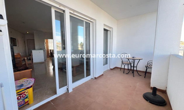 Objekte zum Wiederverkauf - Wohnung - Orihuela Costa - TORREVIEJA