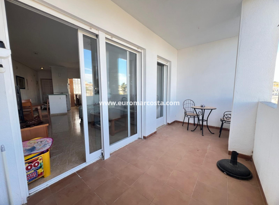 Objekte zum Wiederverkauf - Wohnung - Orihuela Costa - TORREVIEJA