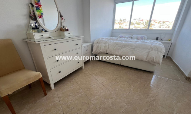 Objekte zum Wiederverkauf - Wohnung - Orihuela Costa - TORREVIEJA