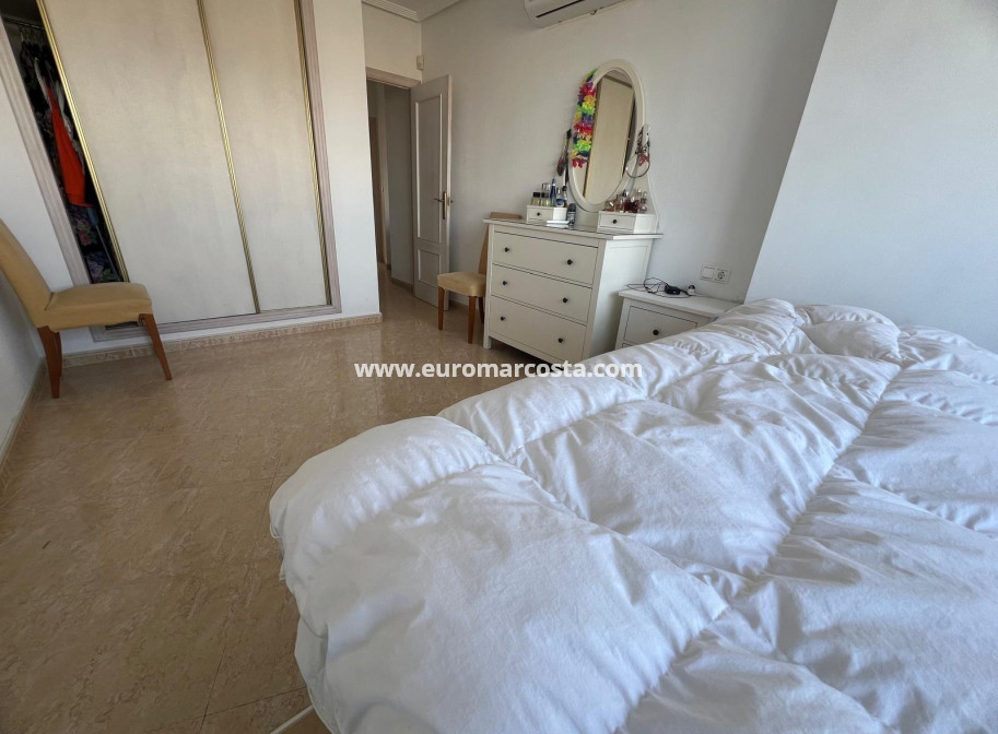 Venta - Apartamento / piso - Orihuela Costa - TORREVIEJA