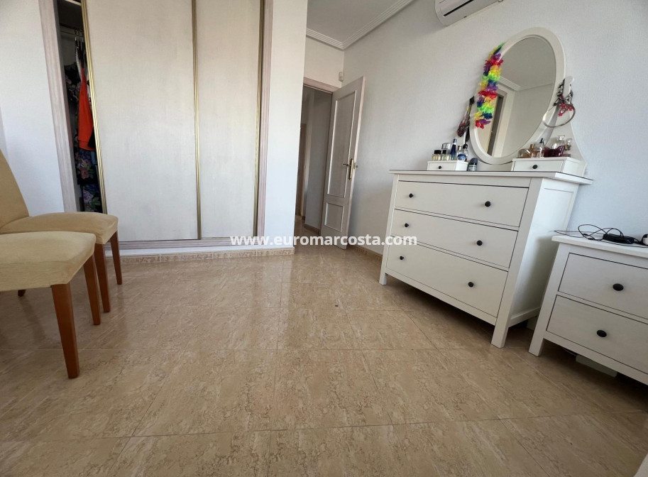 Venta - Apartamento / piso - Orihuela Costa - TORREVIEJA