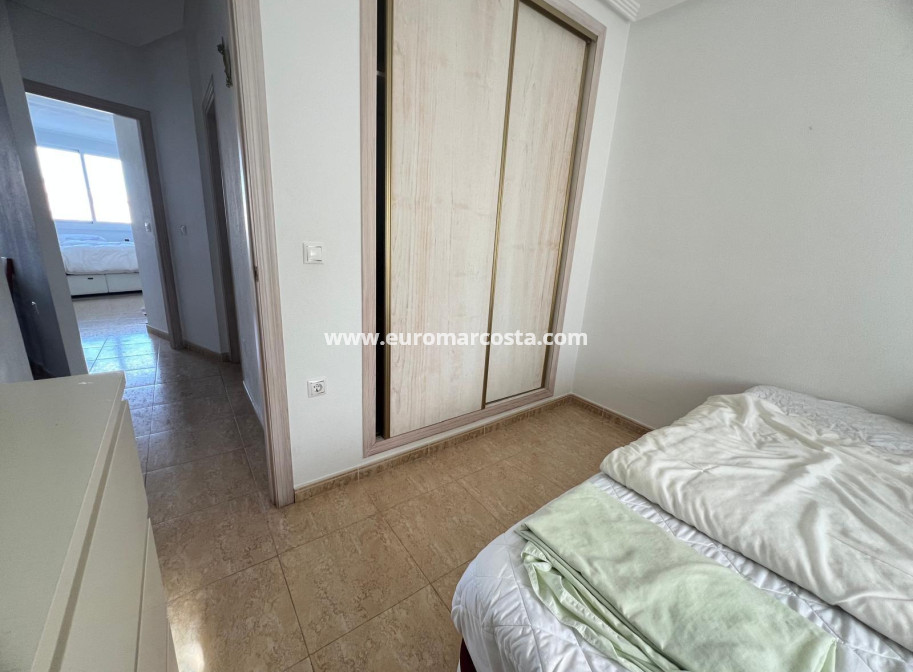 Objekte zum Wiederverkauf - Wohnung - Orihuela Costa - TORREVIEJA