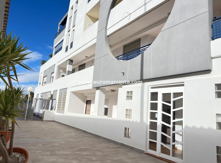 Sale - Apartment / flat - Orihuela Costa - TORREVIEJA