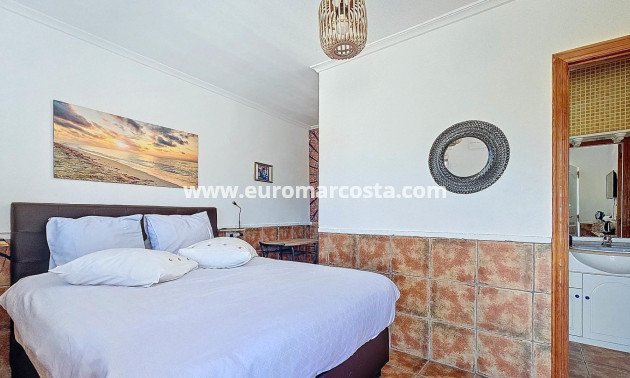 Sale - Country house - Crevillent - Comunidad valenciana